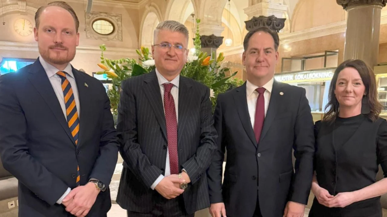 “Ngrita shqetësime për sfidat e demokracisë në Shqipëri”/ Gjekamrkaj takim në Suedi: Shprehën gatishmërinë për të na mbështetur