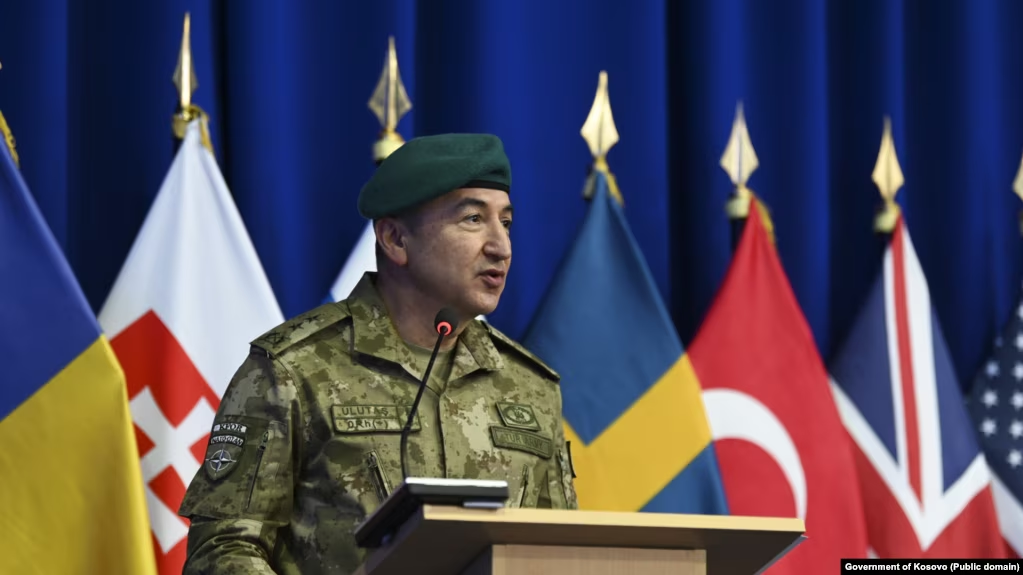 Komandanti i KFOR: Situata e sigurisë e brishtë, rrezik për tensione të reja në veri të Kosovës