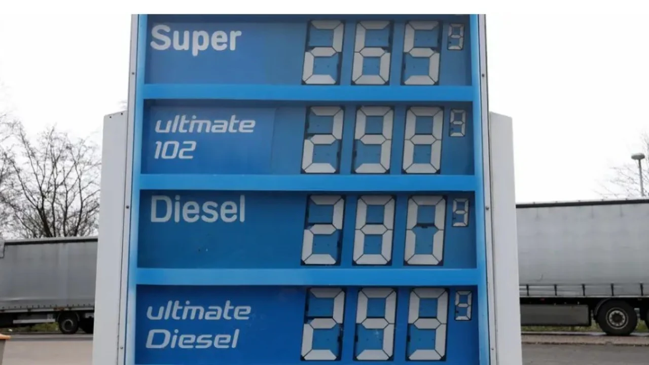 Mbyllja e Ngushticës së Hormuzit ‘pasuron’ Rusinë, miliarda euro fitime nga nafta dhe gazi