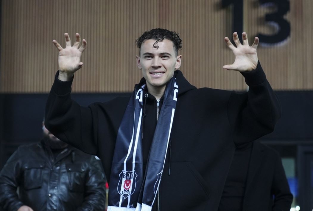 Kristjan Asllani rikthehet tek Interi