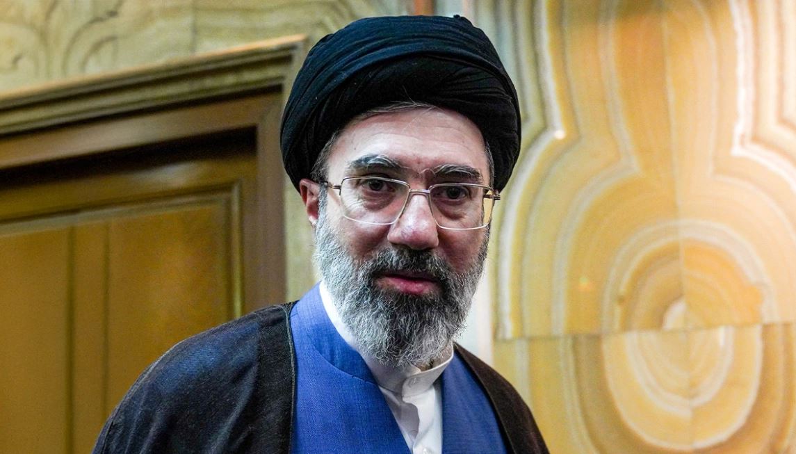 “Rishfaqet” lideri suprem i Iranit, mesazhi i Mojtaba Khameneit: Dronët tanë i godasin amerikanët si rrufeja