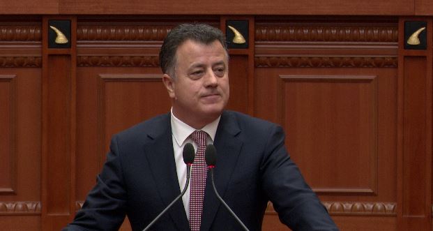 Noka uron Péter Magyar për fitoren ndaj Orbán: Triumf mbi autokracinë! U lejua rotacioni politik