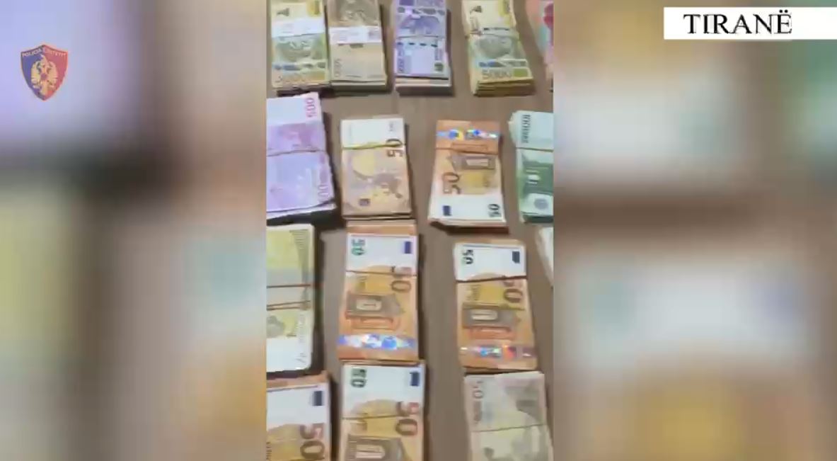 Goditja e disa grupeve kriminale që shisnin drogë, policia sekuestron kokainë, kanabis dhe mijëra euro! Identifikohen 36 persona