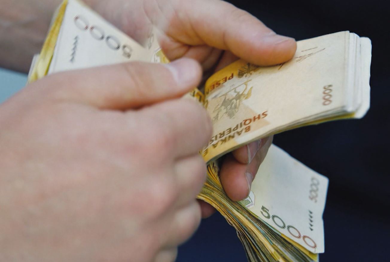 Projektligji për paratë e pista, kufizim transaksioneve “cash” dhe bllokime direkte në dogana