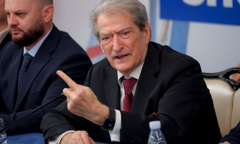 Fitorja historike e Peter Magyar, Berisha uron kryeministri i ri të Hungarisë: Shembull i zgjedhjeve të lira, Rama manipulon votën