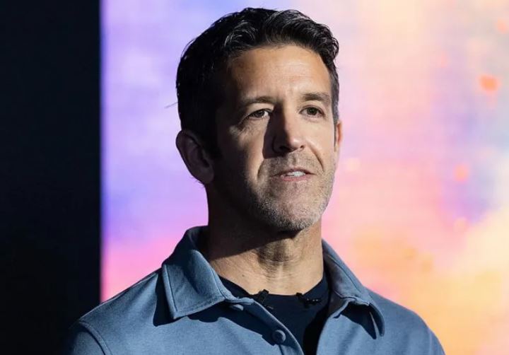 Epokë e re për Apple, Tim Cook largohet pas 15 vitesh! Ja kush do të jetë drejtori i ri ekzekutiv i gjigantit të teknologjisë