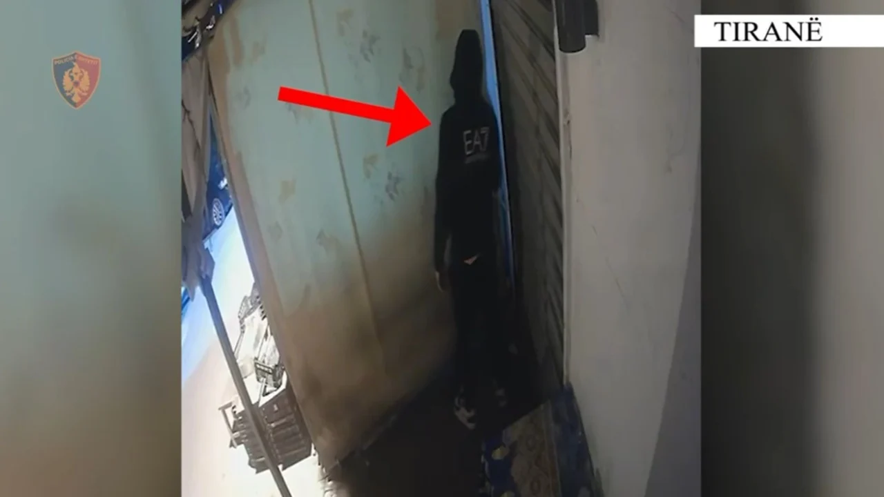 Theu masën e sigurisë ‘arrest në shtëpi’ dhe kreu disa vjedhje, pranga të riut në Tiranë