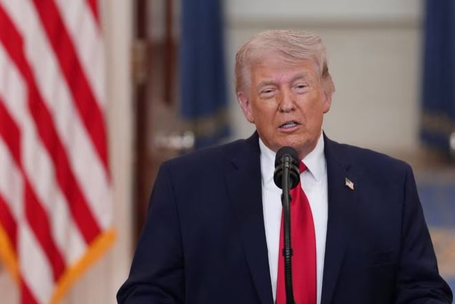 Media amerikane: SHBA dhe Irani po shqyrtojnë një armëpushim në këmbim të hapjes së Ngushticës së Hormuzit