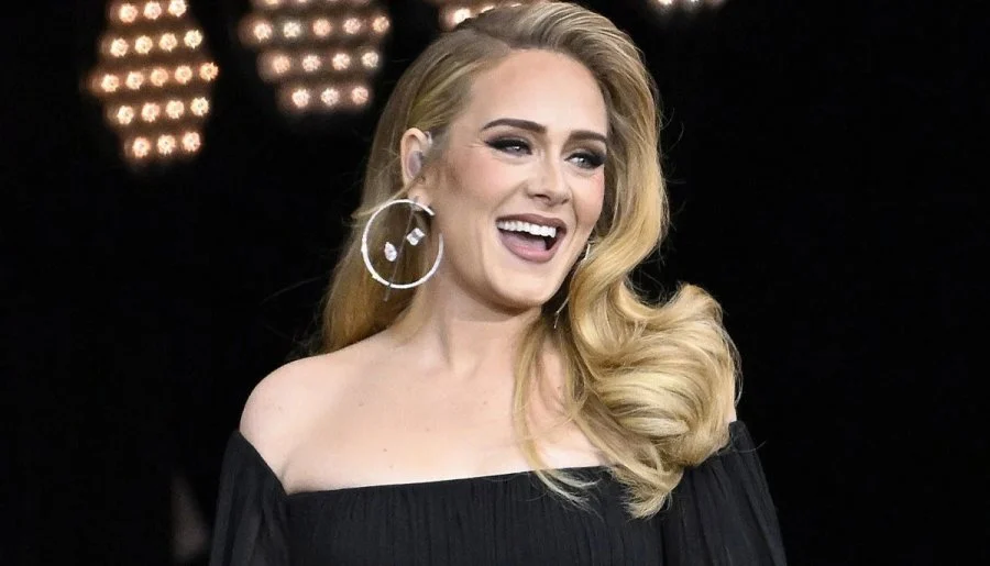 Pas 5 vitesh heshtje, Adele ndez rrjetin me albumin ‘35’