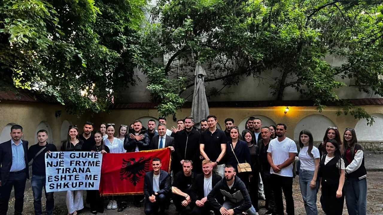 Protesta në Maqedoninë e Veriut/ Ambasadori Meidani reagon pas arrestimit të studentëve: Kërkesa për dinjitet nuk është kërcënim