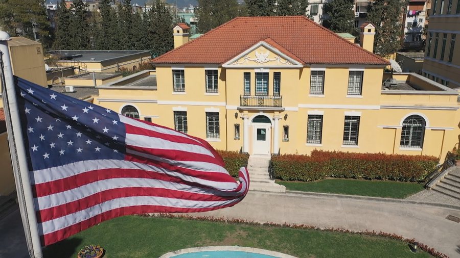 Alarm i rremë për bombë pranë Ambasadës së SHBA-së në Tiranë