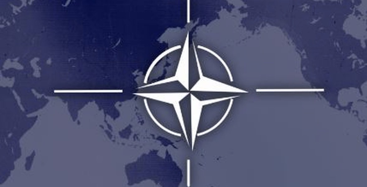 Kriza në Hormuz shtyn NATO-n të shqyrtojë ndërhyrje ushtarake detare për sigurinë e anijeve tregtare 