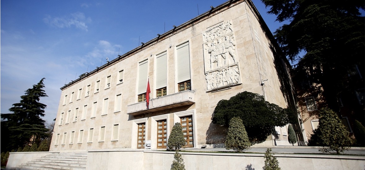 Qeveria miraton disa ndryshime për energjinë, ekonominë dhe administratën, zbardhen vendimet