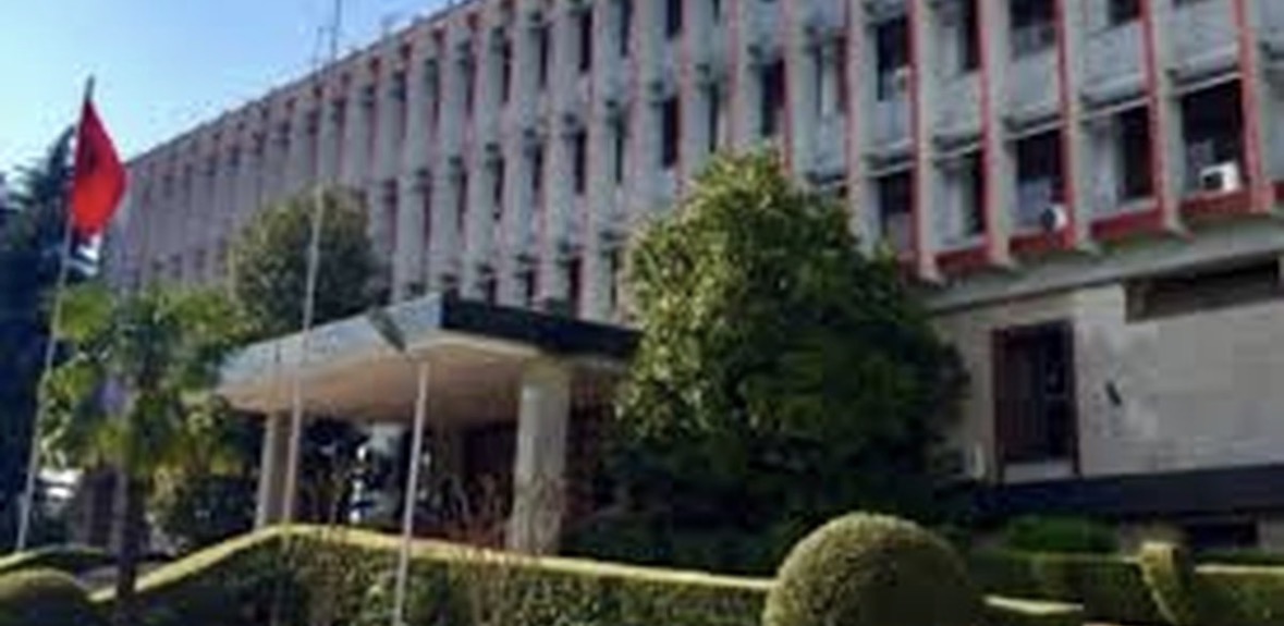 Lëndimi i protestuesit grek në Zvërnec solli reagimin e Athinës/ Ministria e Jashtme: Autorët janë arrestuar. Me fqinjët jemi në kontakt të vazhdueshëm! 