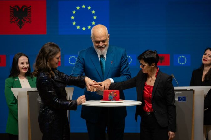 Urimi i Ramës për Ditën e Europës: Shqipëria më afër se kurrë familjes europiane