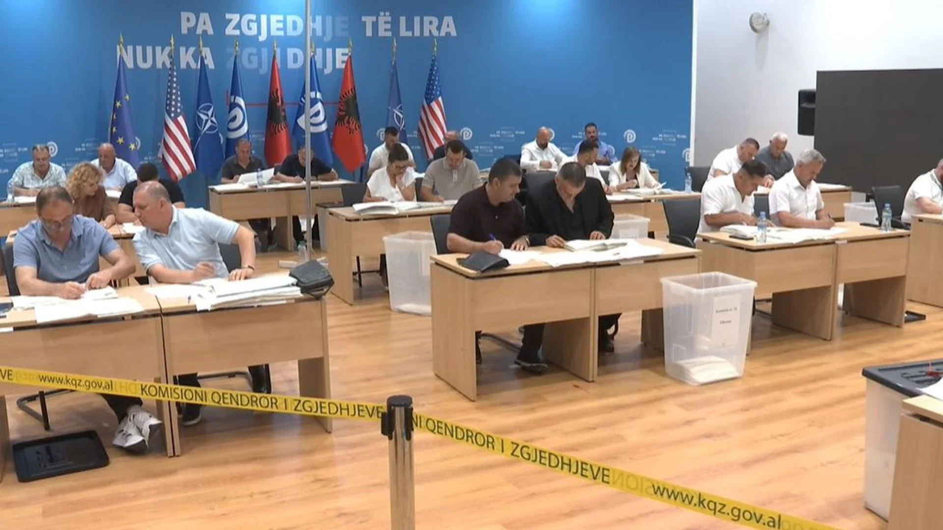 Nis numërimi i votave, kush do jenë 200 anëtarët e rinj të Këshillit Kombëtar të PD-së