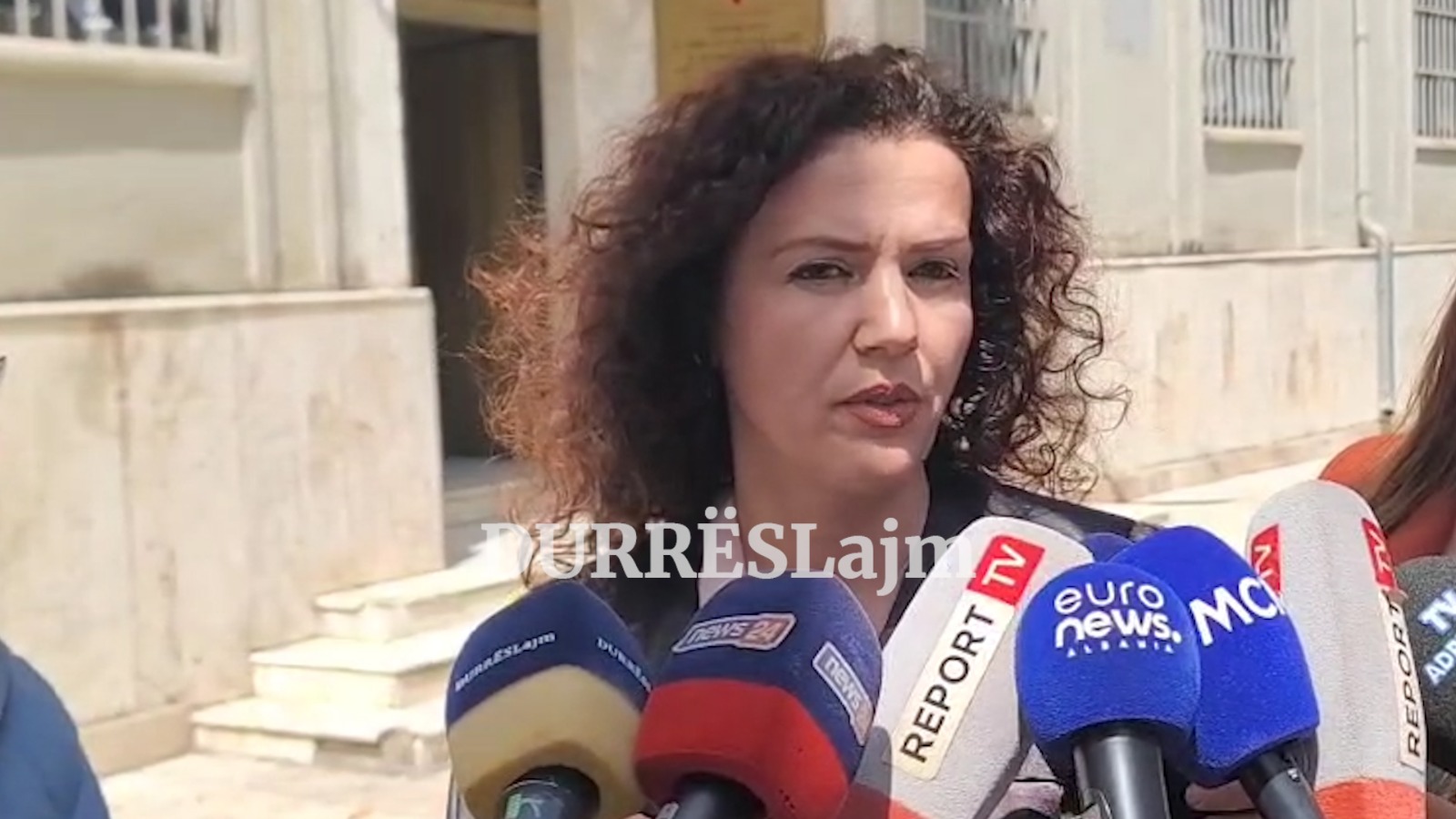 Aksidenti tragjik ku humbën jetën dy fëmijë, gjykata lë në burg shoferin Nikoll Radaçi! Akuzohet për tri vepra penale (VIDEO)