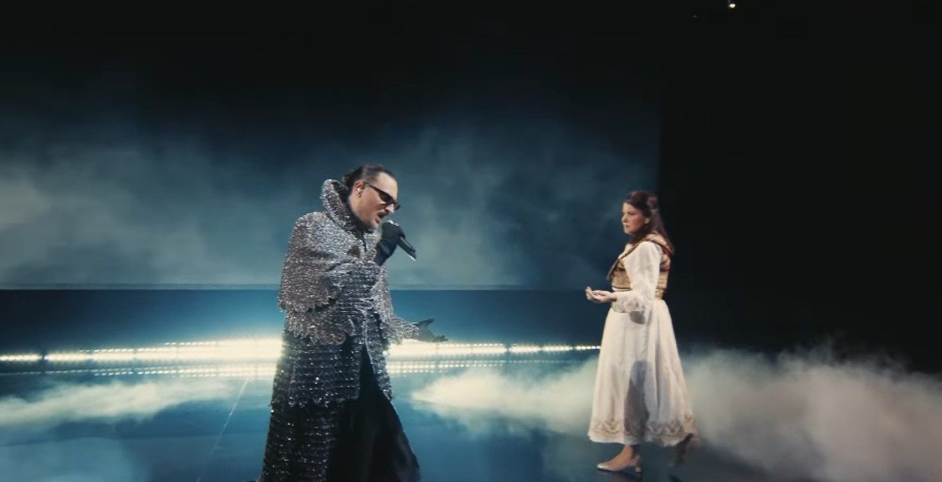 Finalja e Eurovision, Alis ndez skenën e festivalit evropian me këngën “Nan”