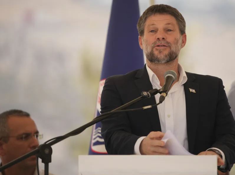 Ministri i Financave të Izraelit: Synimi ynë është rrëzimi i Iranit! Hakmarrje masive për çdo sulm të Hezbollahut