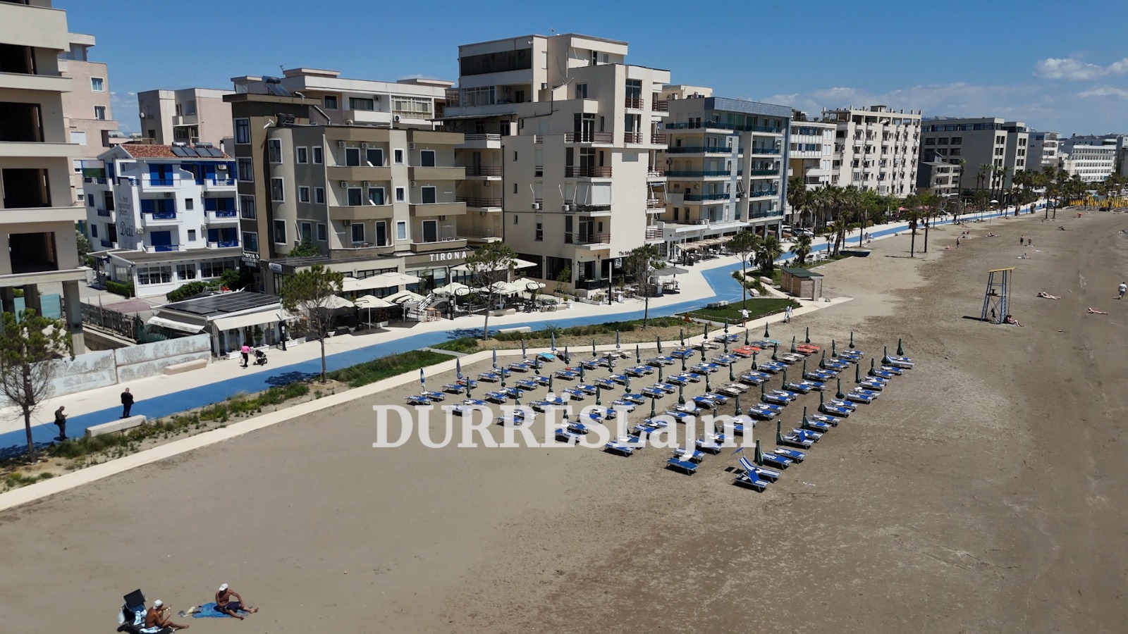 2 ditë nga hapja e sezonit turistik, ja si duket plazhi i Durrësit (VIDEO)