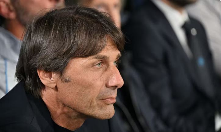 Conte largohet nga Napoli! E ardhmja e tij tek Italia, ose një rikthim te Juventusi