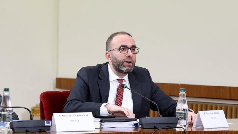 “I siguroi Ballukut imunitet nga arrestimi i SPAK”- Bardhi: Pa mbyllur kapitullin e Edi Ramës, Shqipëria nuk i mbyll dot negociatat