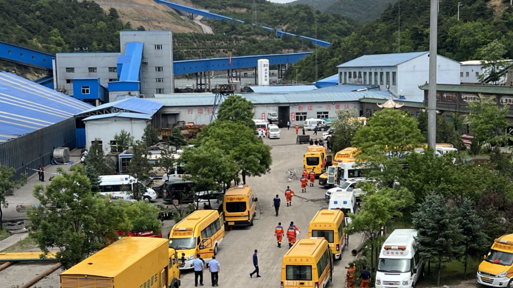 Shpërthimi në minierë u merr jetën të paktën 90 personave në Kinë