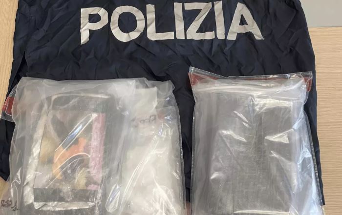 Po trafikonin kokainë me vlerë 300 mijë euro, arrestohen në momentin e dorëzimit 3 shqiptarët! 