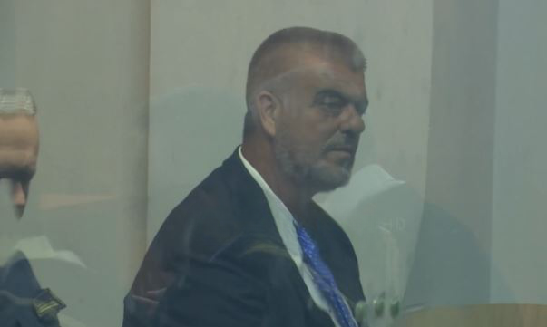 Apeli i GJKKO-së vendosi rikthimin e tij në qeli, avokati i Lefter Kokës tregon pse ish-ministri i Mjedisit ndodhet jashtë vendit