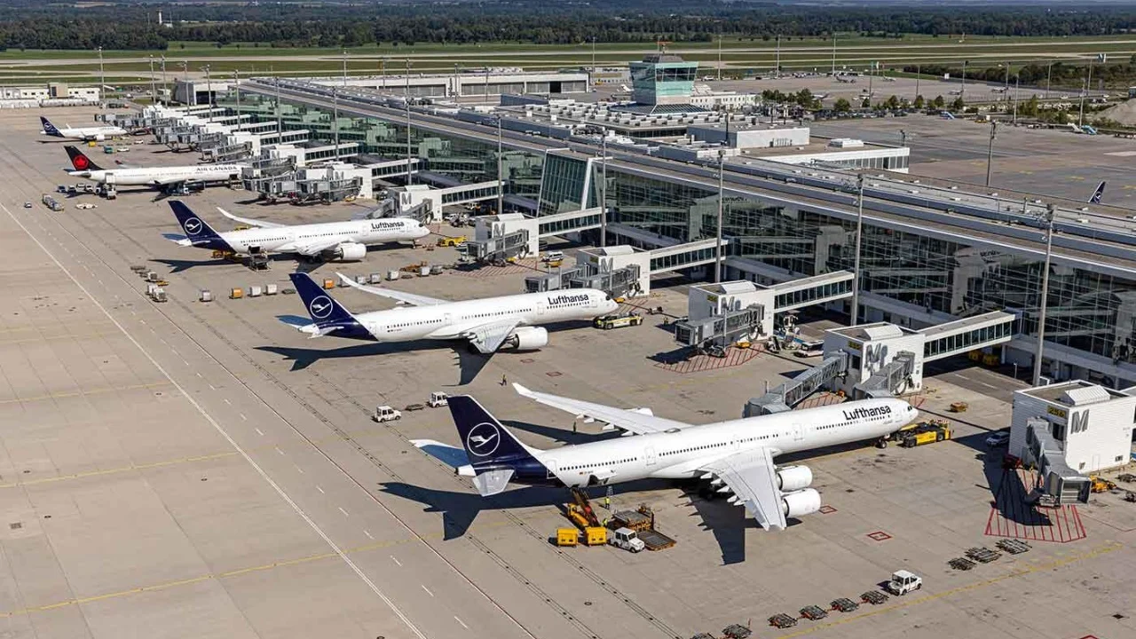 Një dron fluturon pranë aeroportit të Mynihut, pezullohen përkohësisht fluturimet