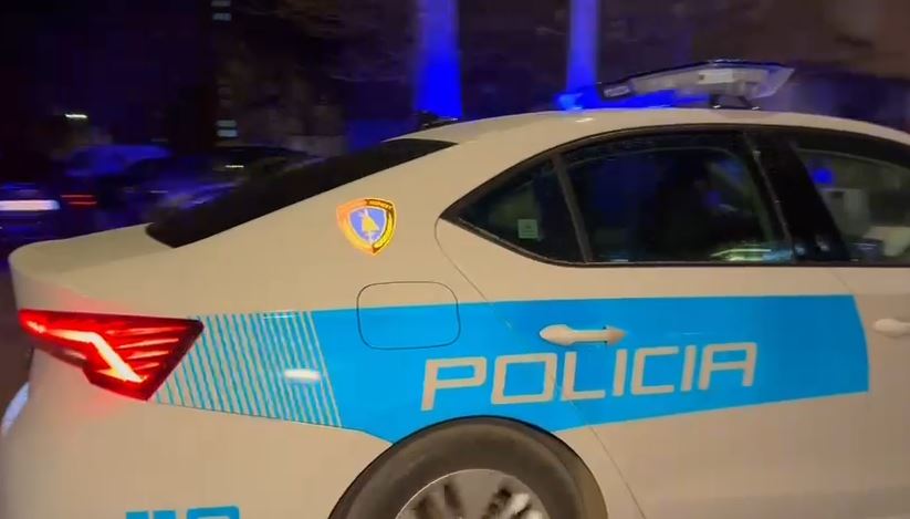 Plagoset me armë zjarri punonjësi i policisë. Çfarë ndodhi gjatë natës në Tiranë