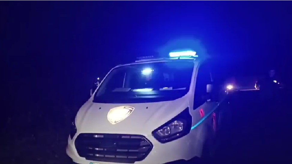 Plagosja e efektivit të policisë në Tiranë, identifikohet dhe shpallet në kërkim autori