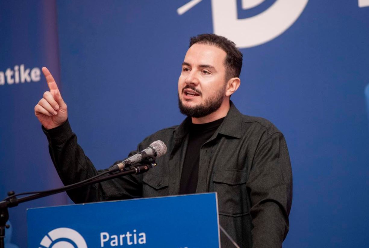 “Jam penguar në mënyrë të paligjshme”/ Ervin Salianji depoziton kërkesë në PD, kundërshton përjashtimin nga gara për kryetar: Dosja nuk u mor në shqyrtim