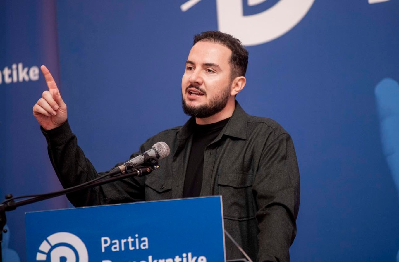 Salianji nxjerr fletët e votimit me emrin e tij: Kur gara vritet, demokratët reagojnë me dinjitet!