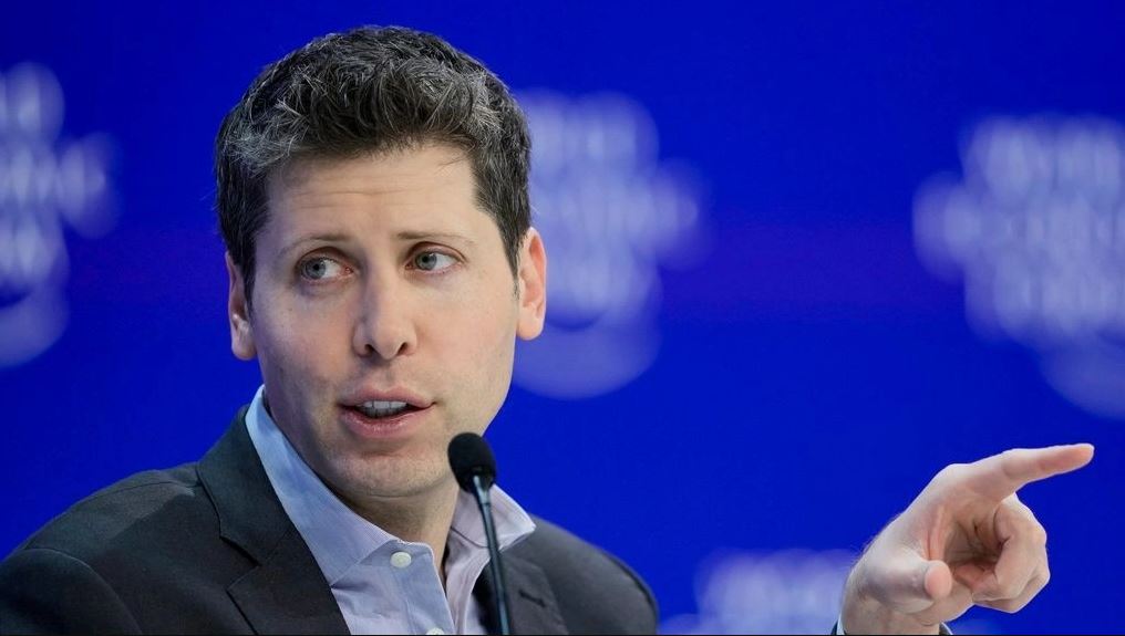 CEO i Open AI, Sam Altman: Inteligjenca artificiale nuk do të sjellë fundin e vendeve të punës
