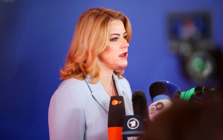 Jep dorëheqjen kryeministrja e Letonisë, shkak menaxhimi i incidentit me dronët ukrainas! Silina: Nuk po dorëzohem