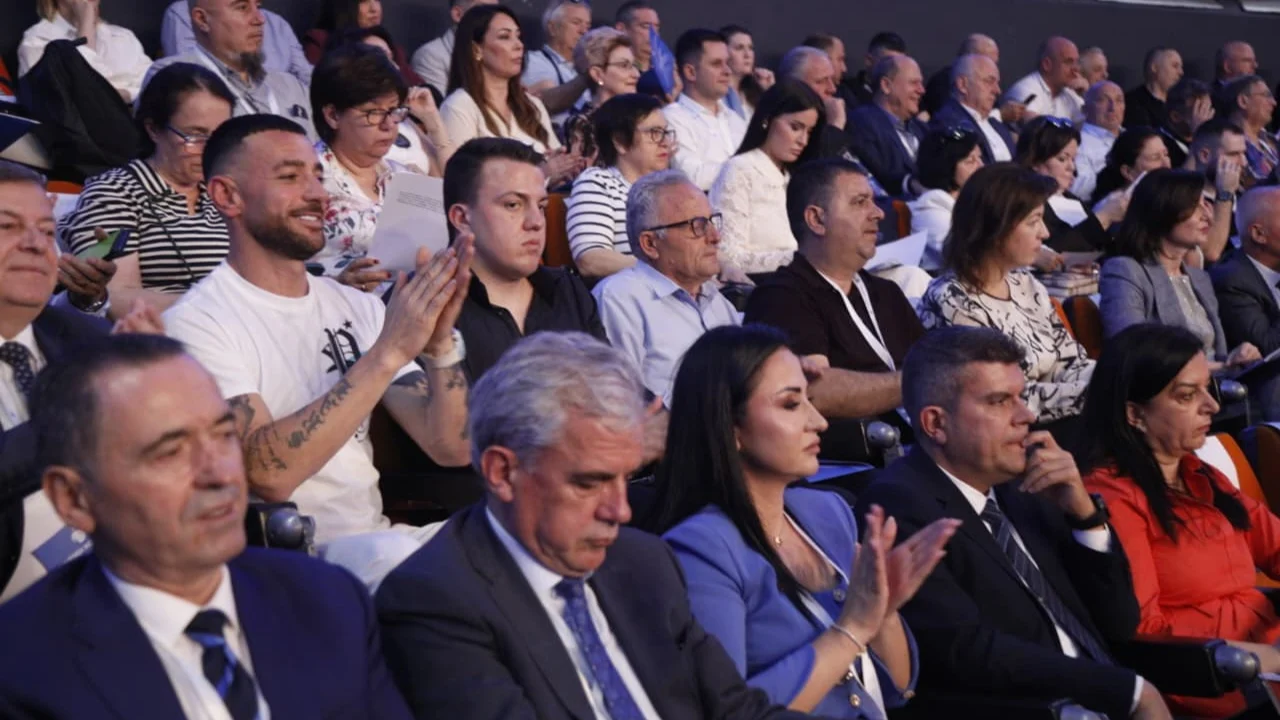 Zbulohet lista e kandidatëve të PD për në Këshillin Kombëtar