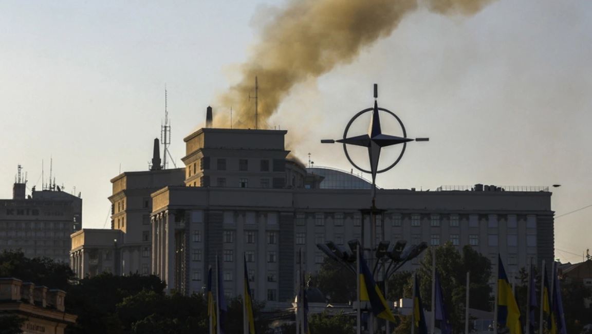 Moska njofton sulme të reja ndaj institucioneve në Kiev dhe u kërkon diplomatëve të huaj që të largohen nga Ukraina!