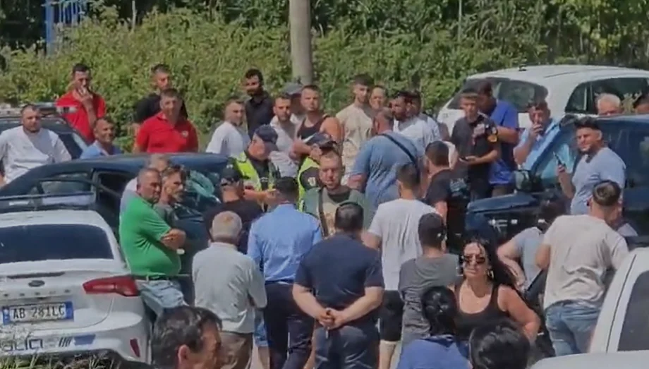 Përplasen 2 makina në aksin Fier–Libofshë, 4 të plagosur