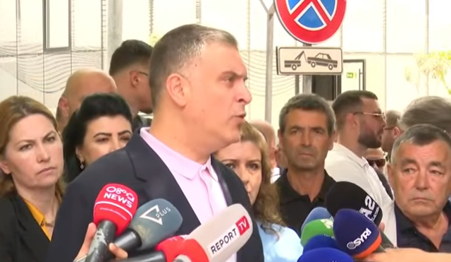 Gjyqi Meta-Kryemadhi/ Blushi: Proces ‘fund e krye politik’, qytetarët duan të vërtetat e këtij procesi, transparenca detyrim