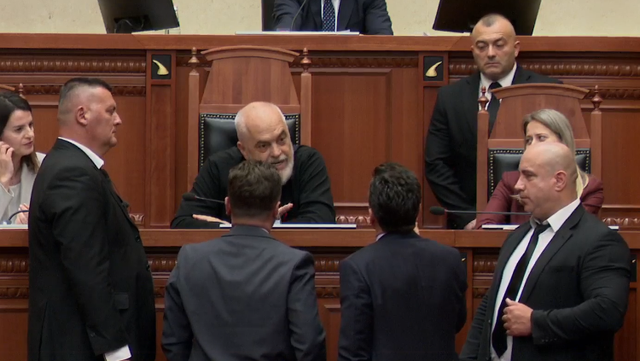 “Të doli boja keq…u pasurove në kurriz të qytetarëve”/ Ja çfarë u tha mes debatit të ashpër Rama- Shehaj: Shqiptarët të duan në burg