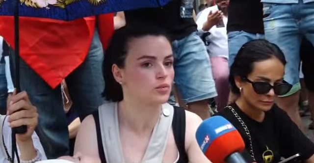 “Kemi 30 ditë dhe ata nuk dëgjojnë”/ Protestuesja: Duhet të futen në burg, SPAK ka dosjet e tyre