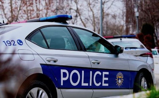Sherri me thikë mes kushërinjve përfundon në tragjedi, humb jetën 27-vjeçari