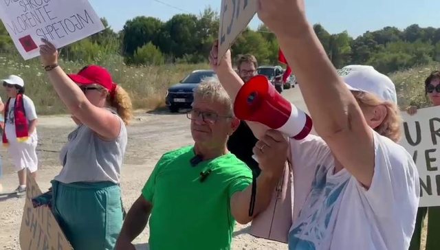 U paralajmërua protestë në zonën e Triportit pranë TEC-eve, vlonjatët ‘bojkotojnë’ tubimin e thirrur nga Shoqëria Civile