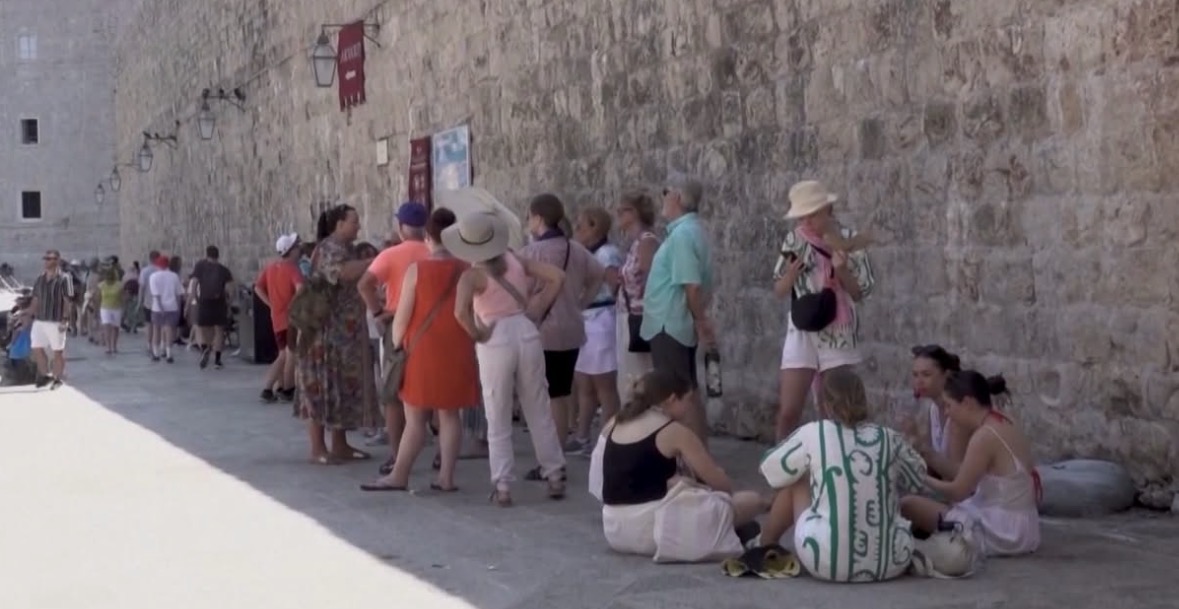 Spanja nën pushtetin e të nxehtit, temperaturat arrijnë 45°C
