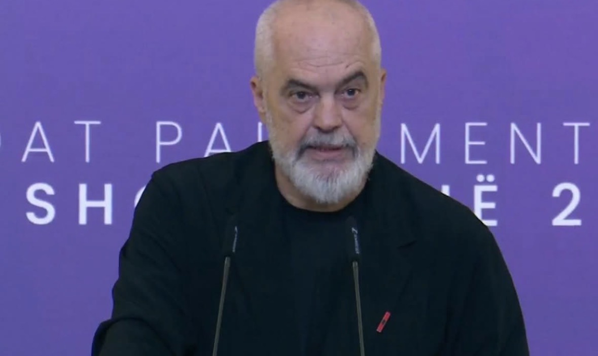 “Shteti nuk ndërtohet nga fryn era”, Rama: Një qeveri nuk e dorëzon kurrë timonin tek zhurma