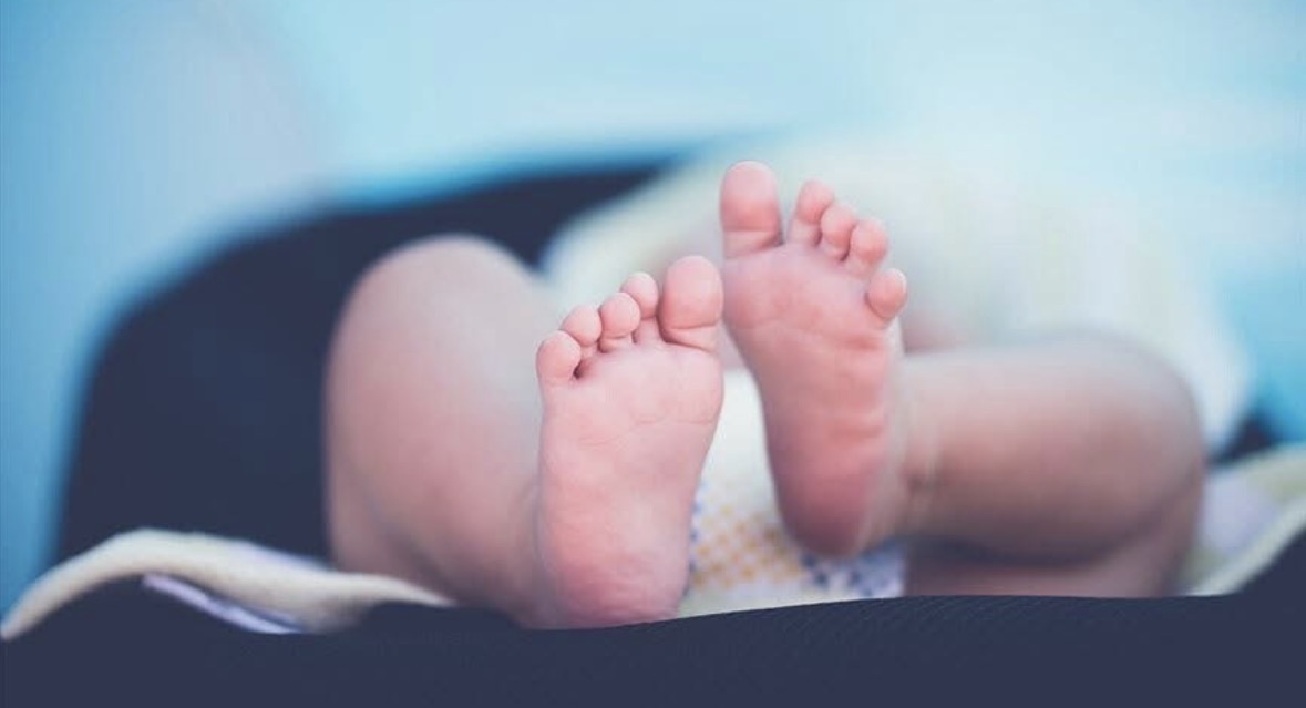 Kina nis hetimet, pretendohet për prani të kimikateve në pelenat e foshnjave
