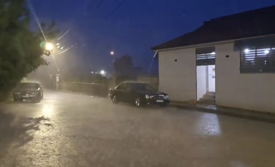 Stuhia e shiut përfshin juglindjen e vendit
