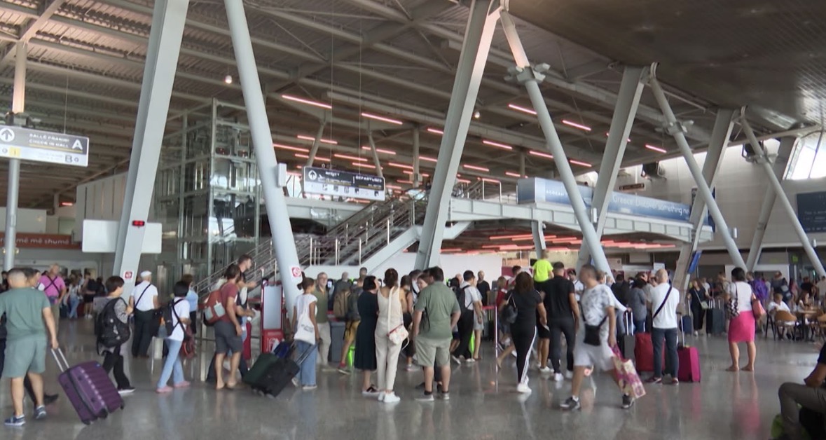 Hyrjet e turistëve u rritën me 15.9% në maj, mbi 1.1 milion turistë të huaj në maj