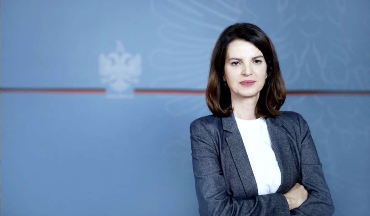 Protesta te Parlamenti, Koçiu: Dhuna është e papranueshme, Shqipëria nuk merret peng nga kaosi